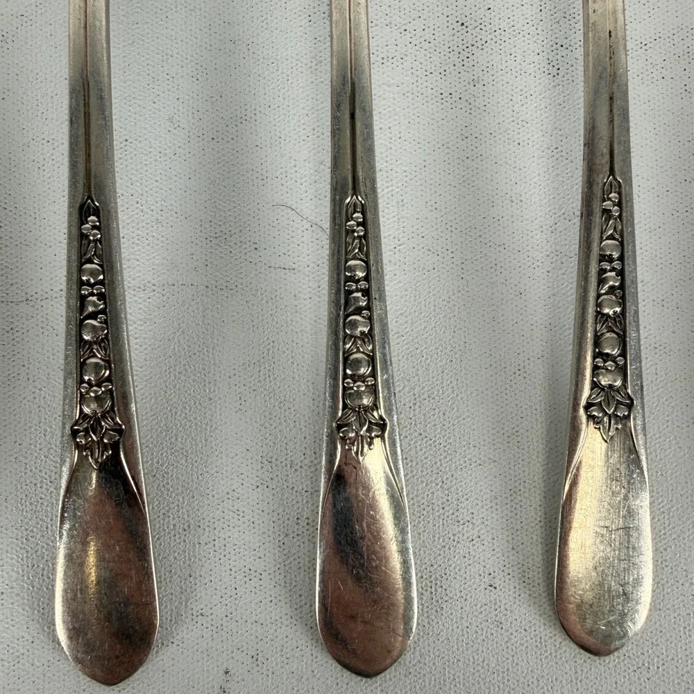 Vintage Priscilla Lady Ann Silverplate WM Rogers 1941 lot of 9 Flatware